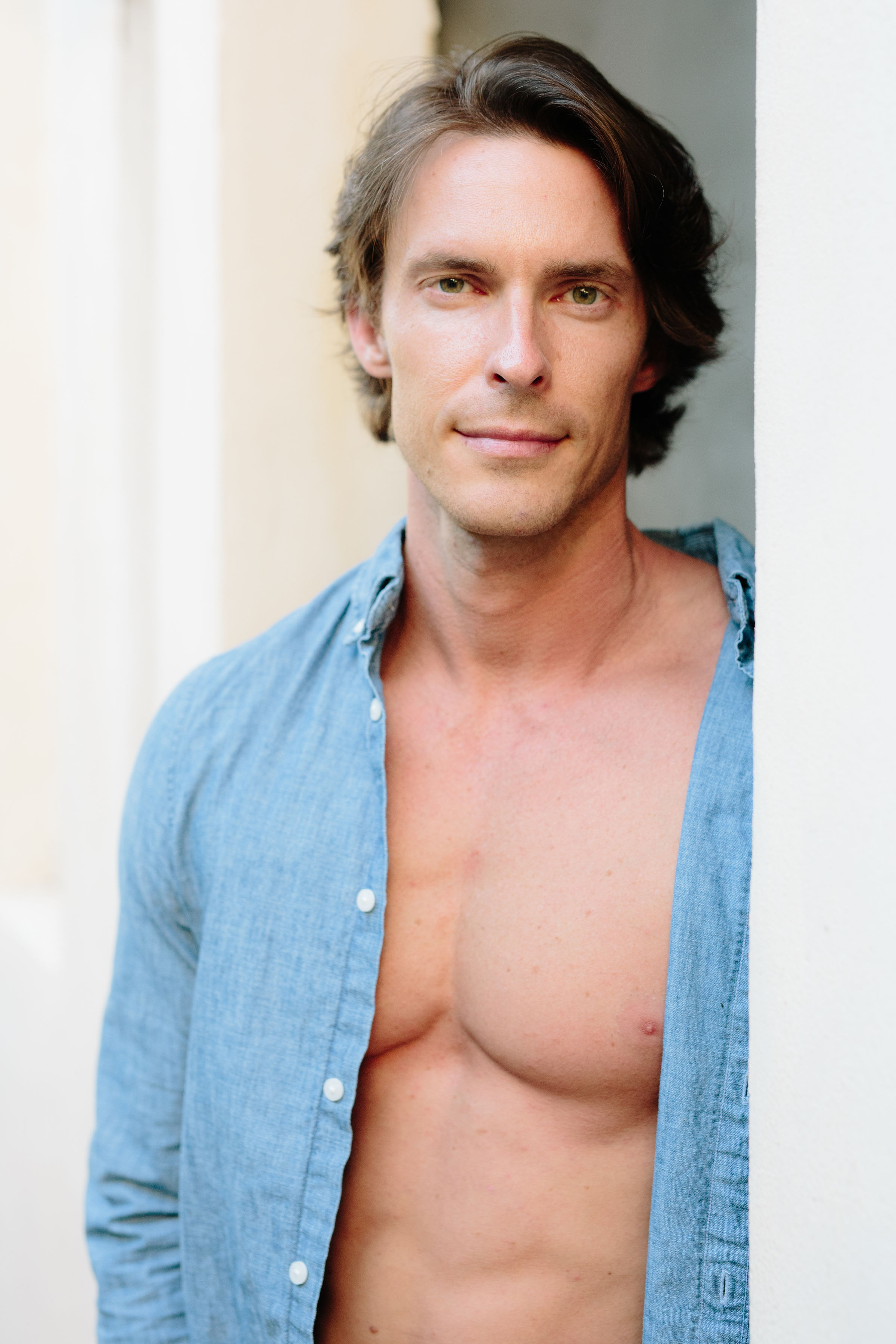 JOSHUA THOMPSON Real People